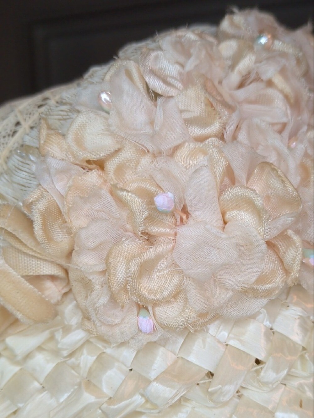 Vintage 60s Ivory Straw Cloche Hat Pink Floral Trim Mid Century Union Label - Picture 10 of 13